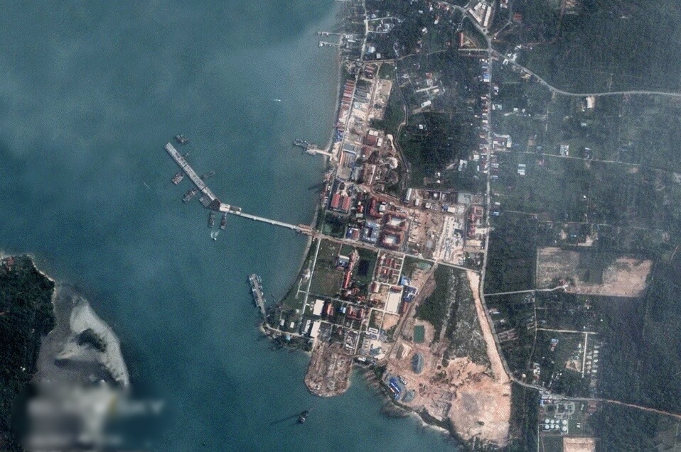 柬埔寨云壤中国海军基地近完工 卫星显示码头可停航舰