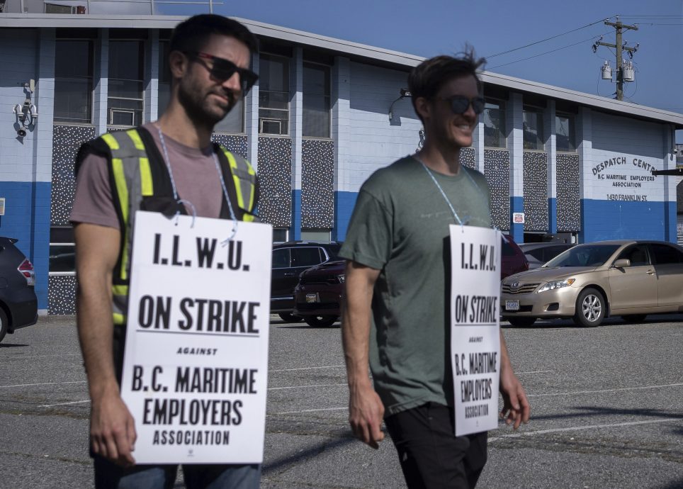 看世界／加拿大西岸港口工人罢工 恐影响全球货运