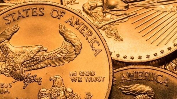 美农民在玉米田挖出700枚内战金币　值数百万美元