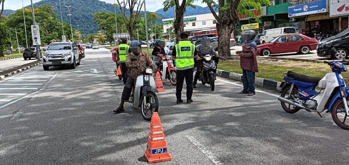 陸路交通局執法組展開哈芝節執法行動