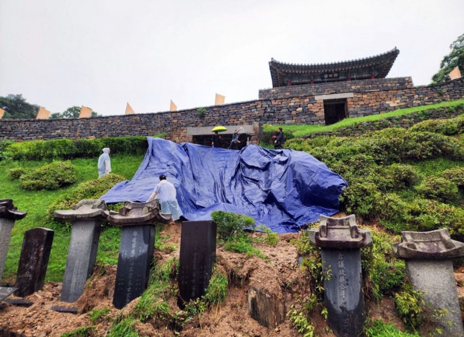 韩暴雨古迹严重受损！1500年历史山城遭洪水灭顶　王陵土石流失