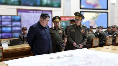 朝鲜不满美国韩国军演  采战术核攻击演习回应
