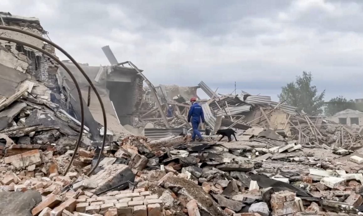 乌无人机再袭莫斯科 工厂仓库爆炸1死60伤8失踪