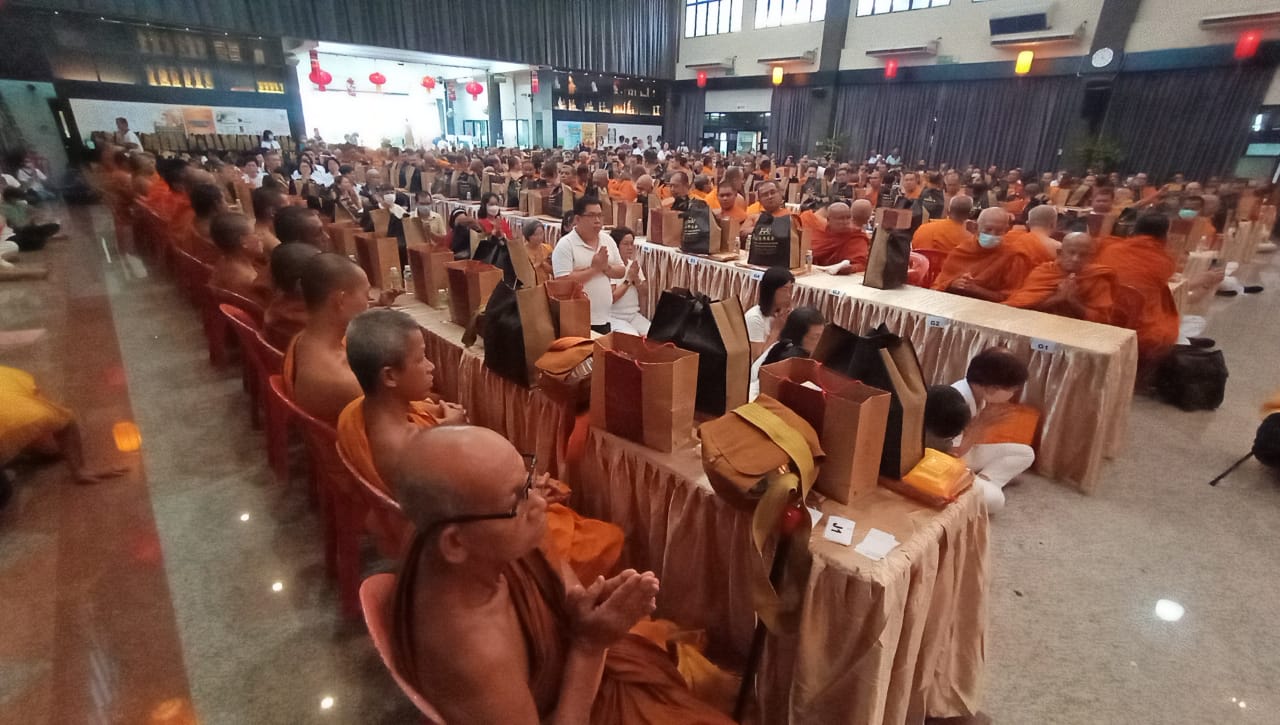 北海佛教会 供僧法会供养350僧人