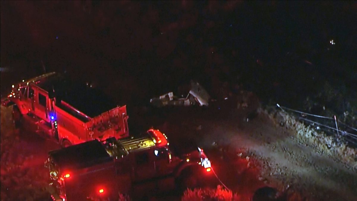 南加州两消防直升机灭火时相撞3人死亡
