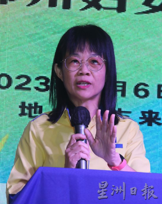 国：新闻：黄友凤：妇女组将支持党立场为来自国阵候选人助选