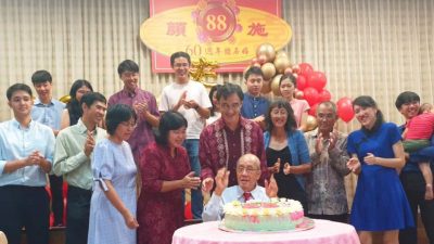 颜金尧庆88岁大寿及钻婚   2万捐巴生4独中