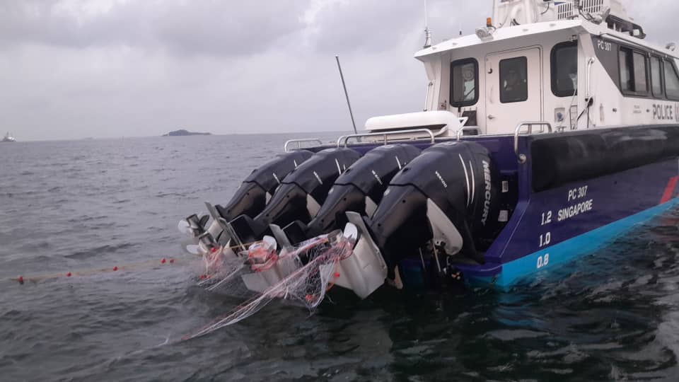 **已签发**全国：新加坡海岸警卫队越我国海域毁渔船拖网，大马海事执法机构表达强烈抗议