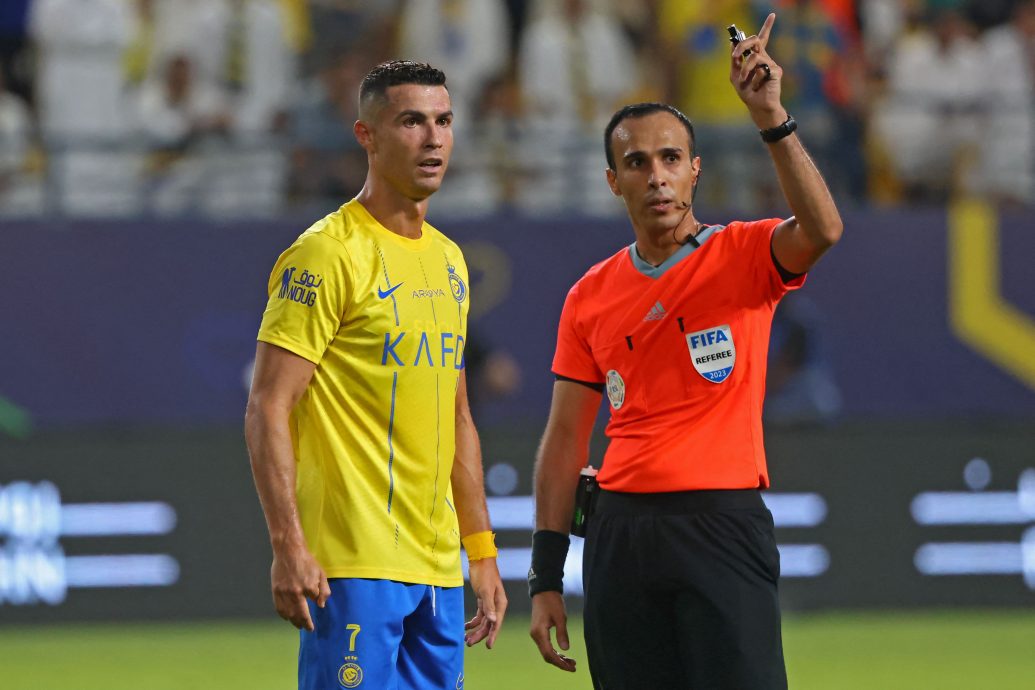 沙地超级足球联赛| 利雅得胜利开季2连败  C罗为点球得而复失暴怒