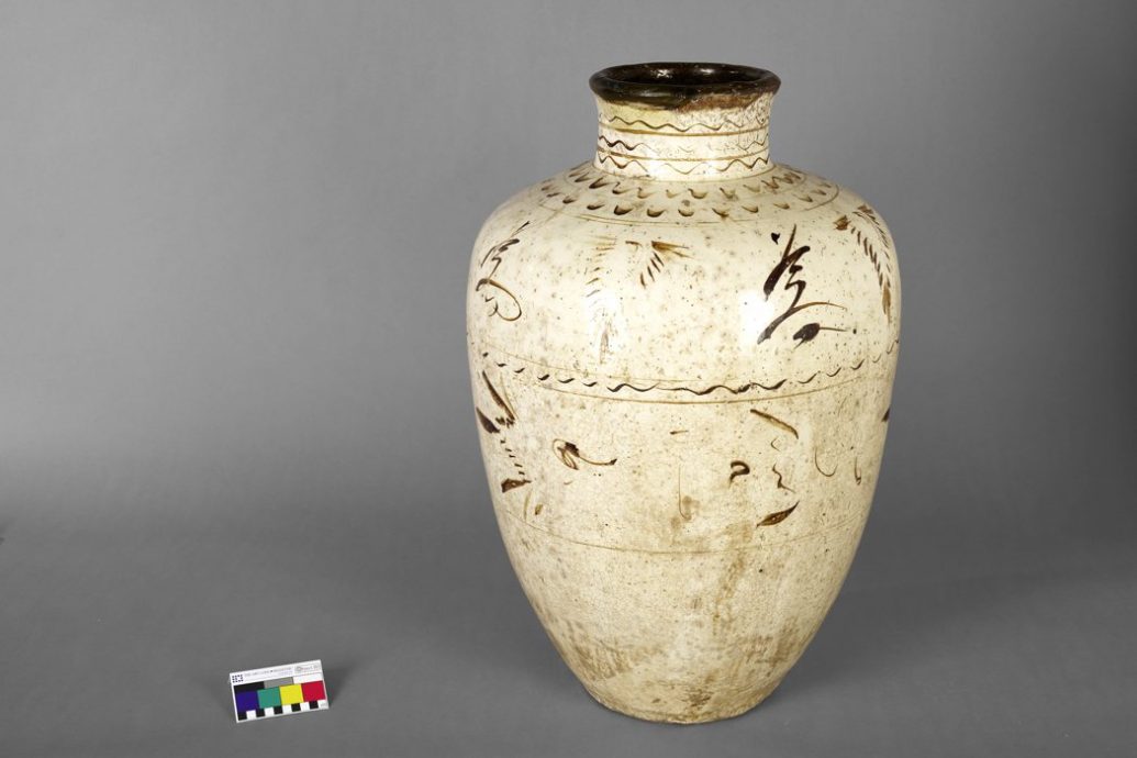 瑞士将5件流失文物返还留中国 含汉、唐、明代陶瓷器