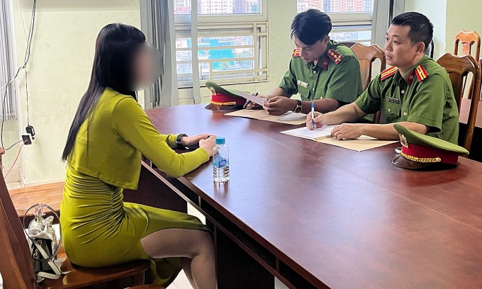 越南空姐下海「高级茶价码」曝！她26岁改行创卖淫帝国　狂赚百万