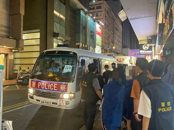 香港破未成年卖淫集团逮20岁女妈咪　两名16岁少女身世坎坷下海接客