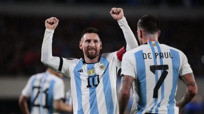 南美洲区世杯入选赛| 梅西再次挺身而出  阿根廷小胜响首炮