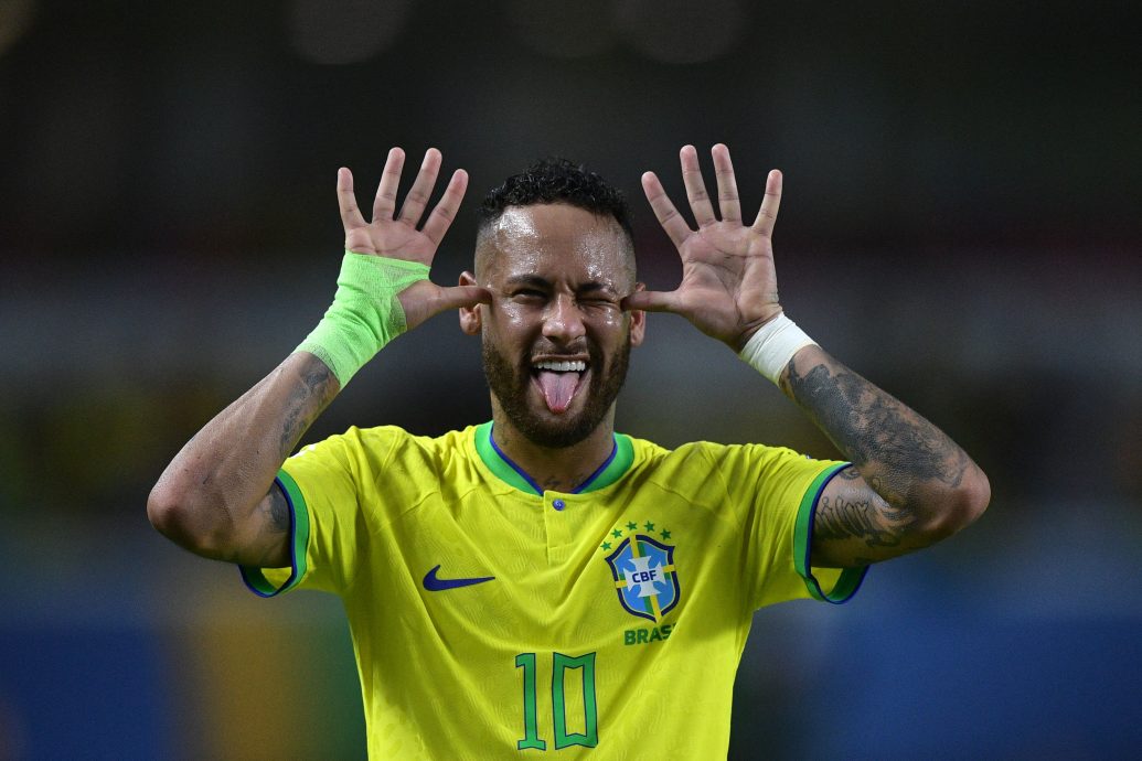 南美洲区世界杯入选赛| 比利尘封52年纪录告破  内马尔成巴西队史射脚王