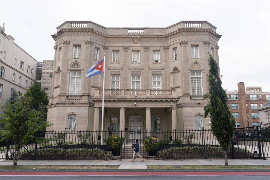 古巴驻美国大使馆遭汽油弹攻击 外长：恐攻行为