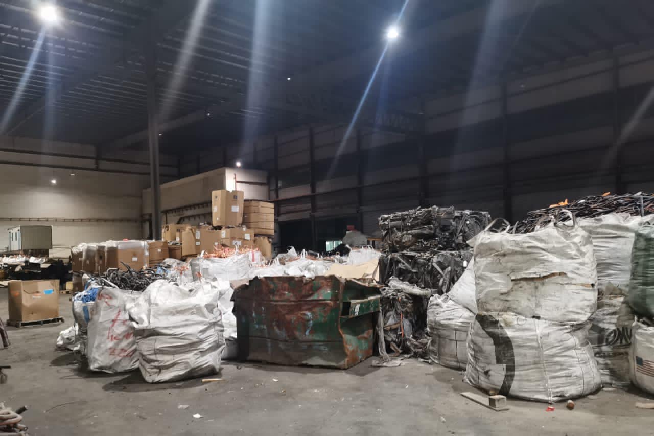 巴生市议会与环境局取缔废金属回收再生厂