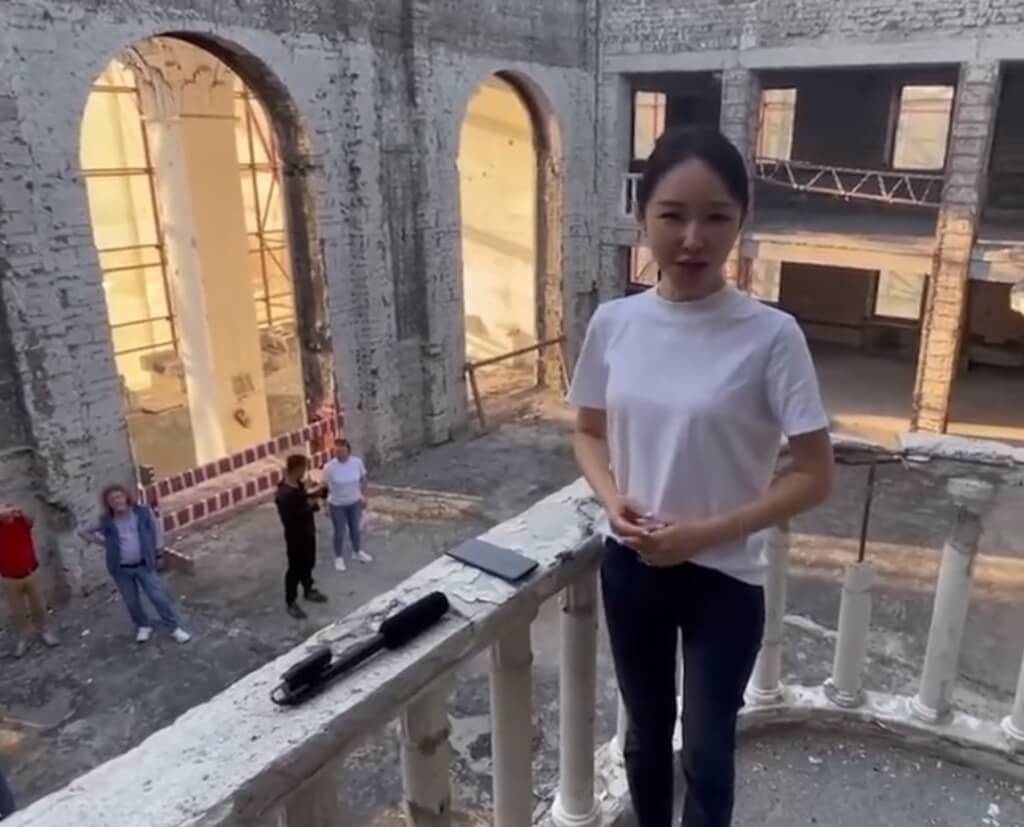 天下事 中国女歌手赴俄占领区高歌 挨批低级红拖累外交