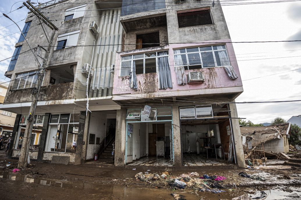巴西南部温带气旋酿洪灾 至少40人丧生