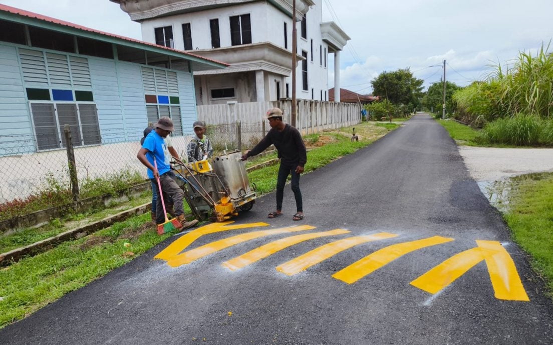 曼绒市议会拨款 重划爱大华区300道路黄白线