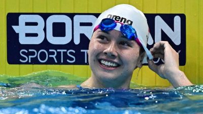 杭州亚运会|中国泳将6决赛再夺4金  何诗蓓女百米自泳破纪录封后