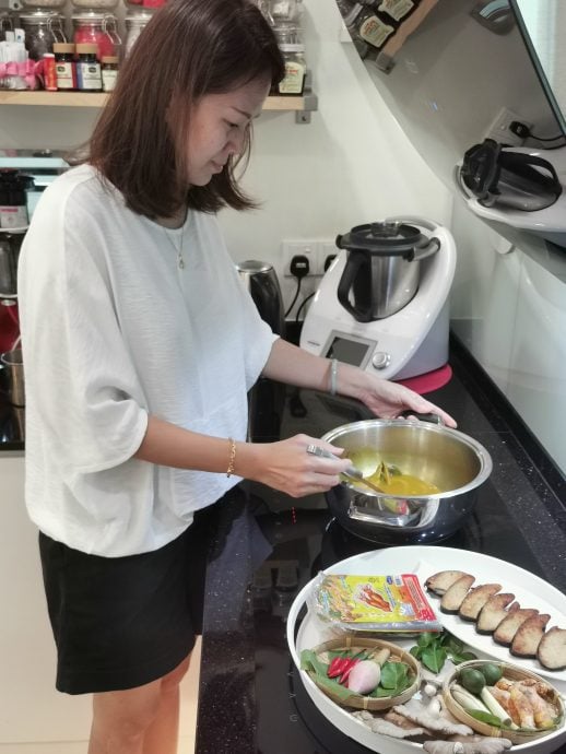 柔：食客指路之私房好菜（9月12日刊）：陈凌娜搭配各色食材，健康素食色香味俱全