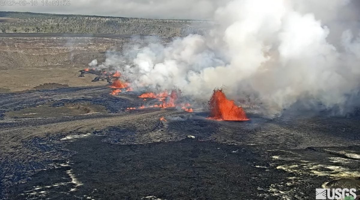 看世界 夏威夷基拉韦厄火山平静两个月后再爆发