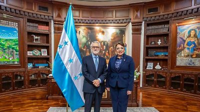 洪都拉斯任命药理学家蒙卡达为首任驻华大使