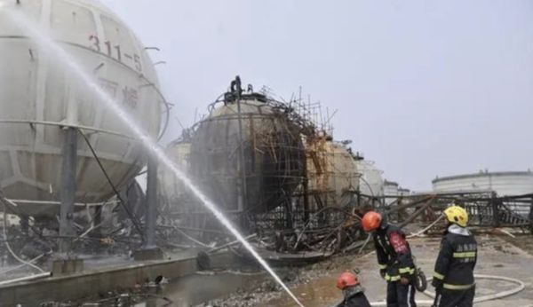 看世界／内蒙古一工厂发生高压气体喷出事故 已致10死3伤