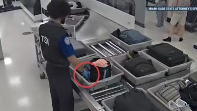 视频｜趁行李过安检  机场员工偷走旅客钱包
