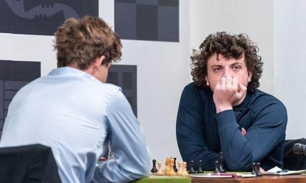 遭疑用“性玩具”作弊赢得世界冠军　西洋棋天才否认指控：靠实力