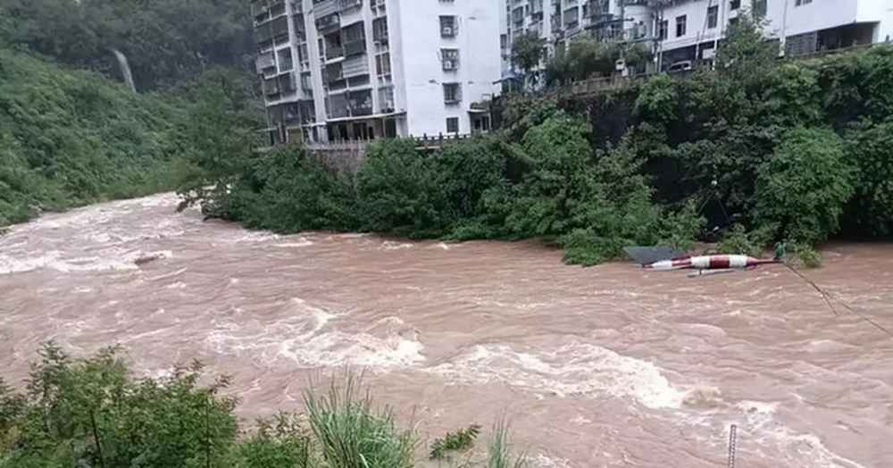 重庆巫山持续强降雨 酿35间房屋倒塌逾7600人受灾