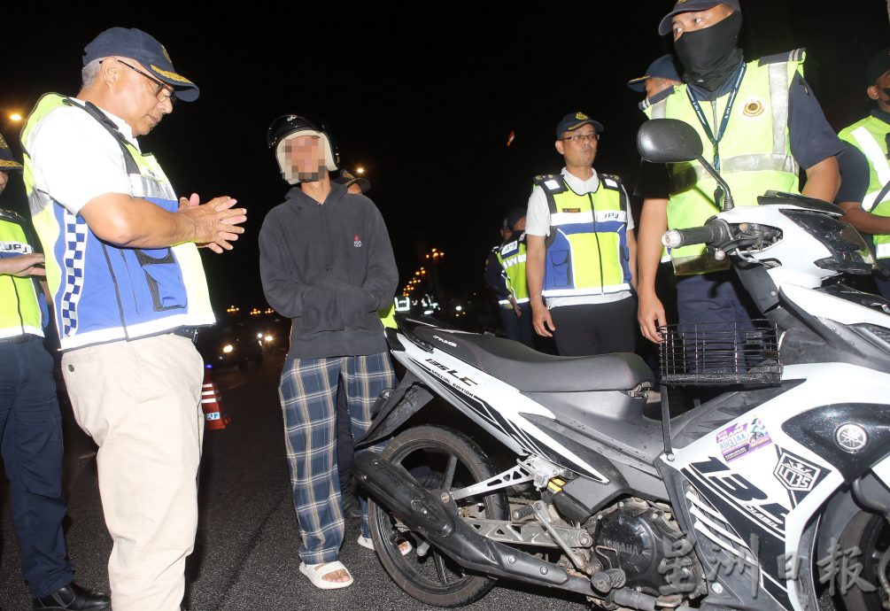 陆交局：摩托车特别行动首7天 发3.3万罚单 无保险无驾照最多