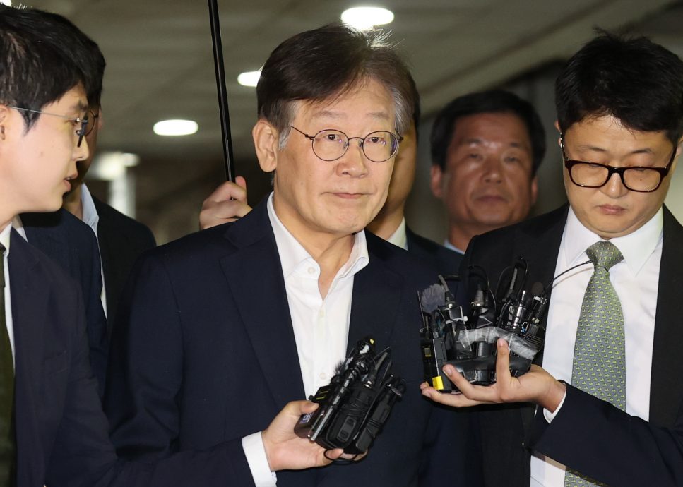 韩国法院驳回针对最大在野党党魁李在明的逮捕申请 