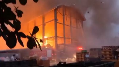 高球工厂连串爆炸97死伤 1消防员殉职10人失联