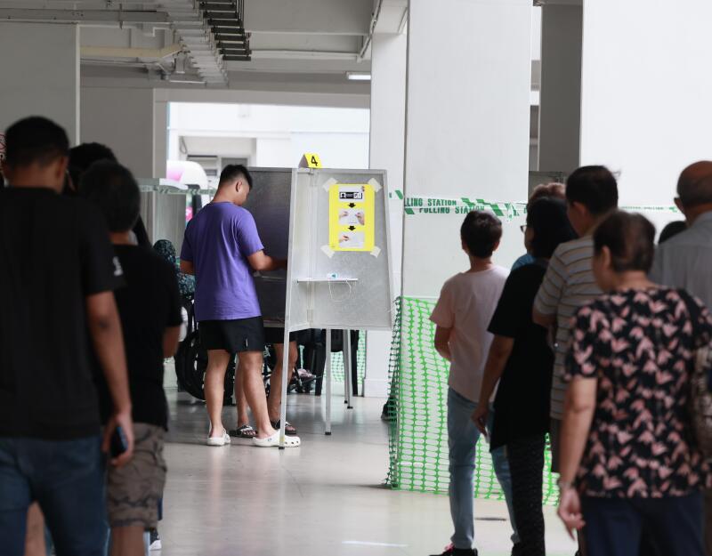 （已签发）全国：选举局将公布抽样计票结果   谁当选新加坡总统料今晚10时揭晓
