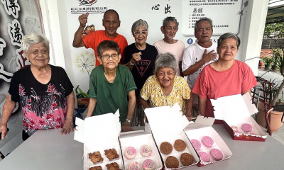 Mooncake by elderlies to raise fund for old folks’ home