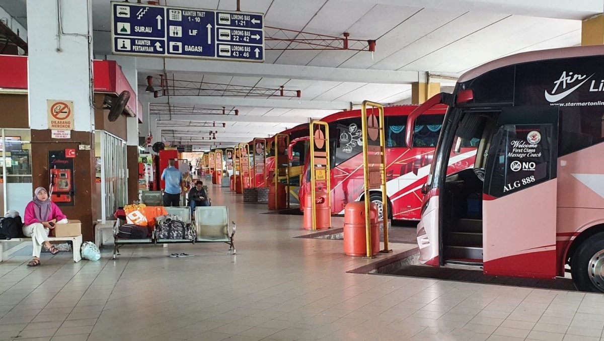 NS芙蓉：芙蓉第一終站增至15輛隆芙直通巴士，為“家在芙蓉，隆市工作”上班族服務