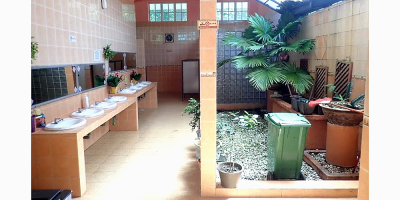 Lack of BMW toilets in Taiping