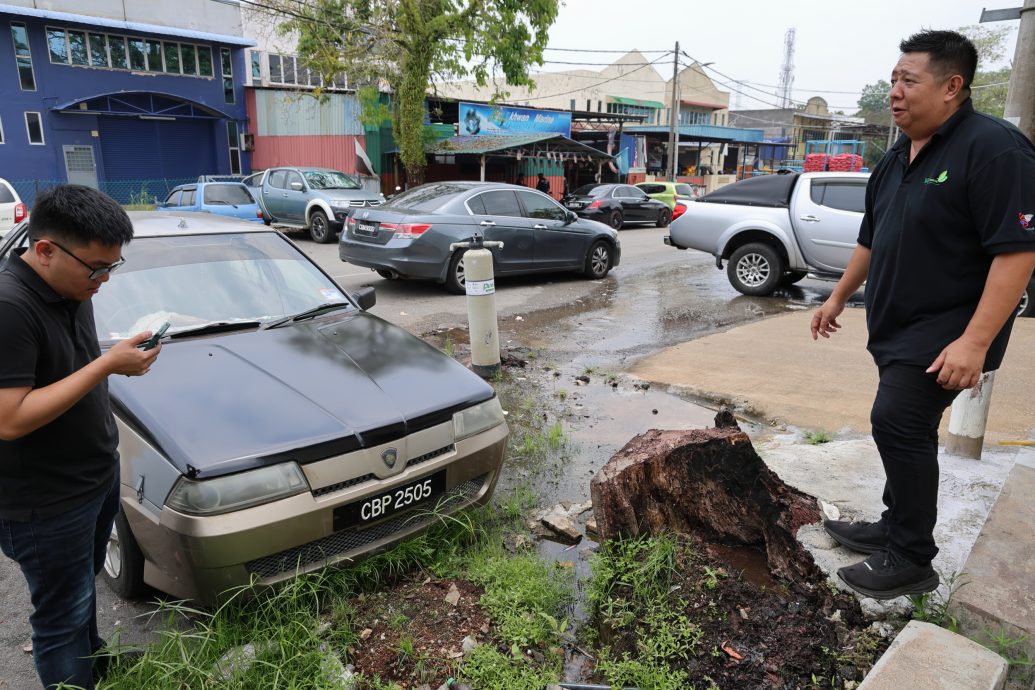 東封面：英迪拉馬哥打14區多處爆水管投訴不果，商家痛心自來水平白浪費。