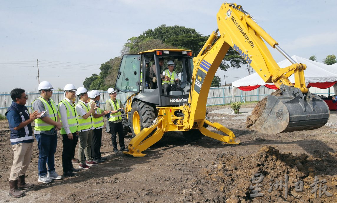 临时巴刹动土明年3月摊贩迁入 兵如港巴刹预计2026年崭新面貌回归