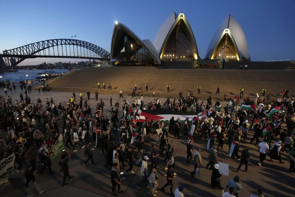 以巴战火逾1500死 悉尼纽约出现双方支持者示威