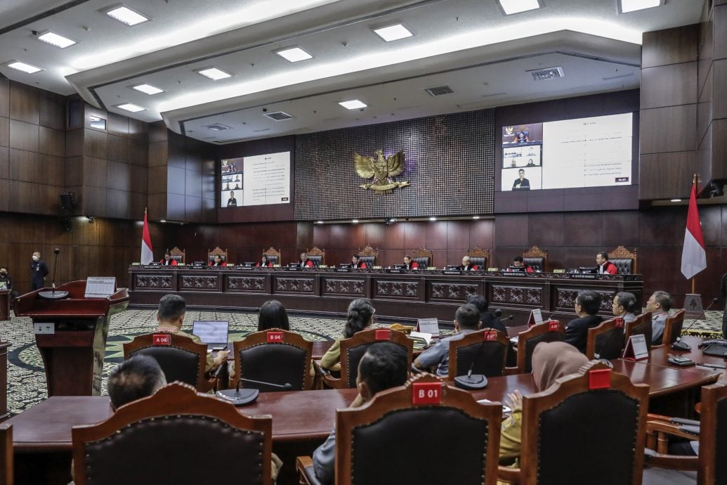 印尼法院维持正副总统最低年龄要求 佐科威之子参选受阻