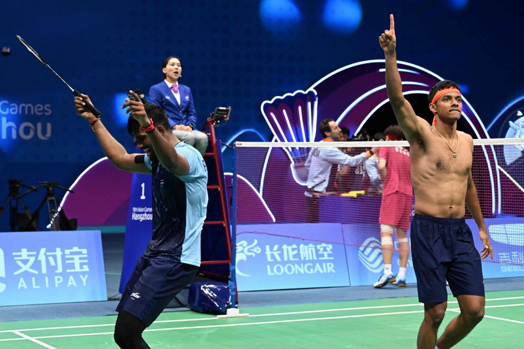 杭州亚运会羽球| 雅思（凡尘）蝉联金牌  印度男双创历史  