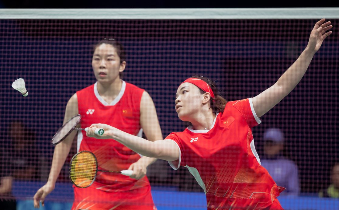 杭州亚运会羽球赛| 两局完美复仇李白  凡尘卫冕女双冠军