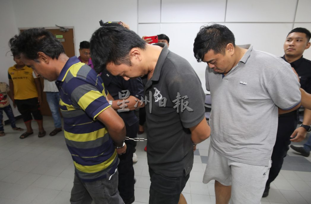 柔：涉嫌贩毒3名男子今日被控