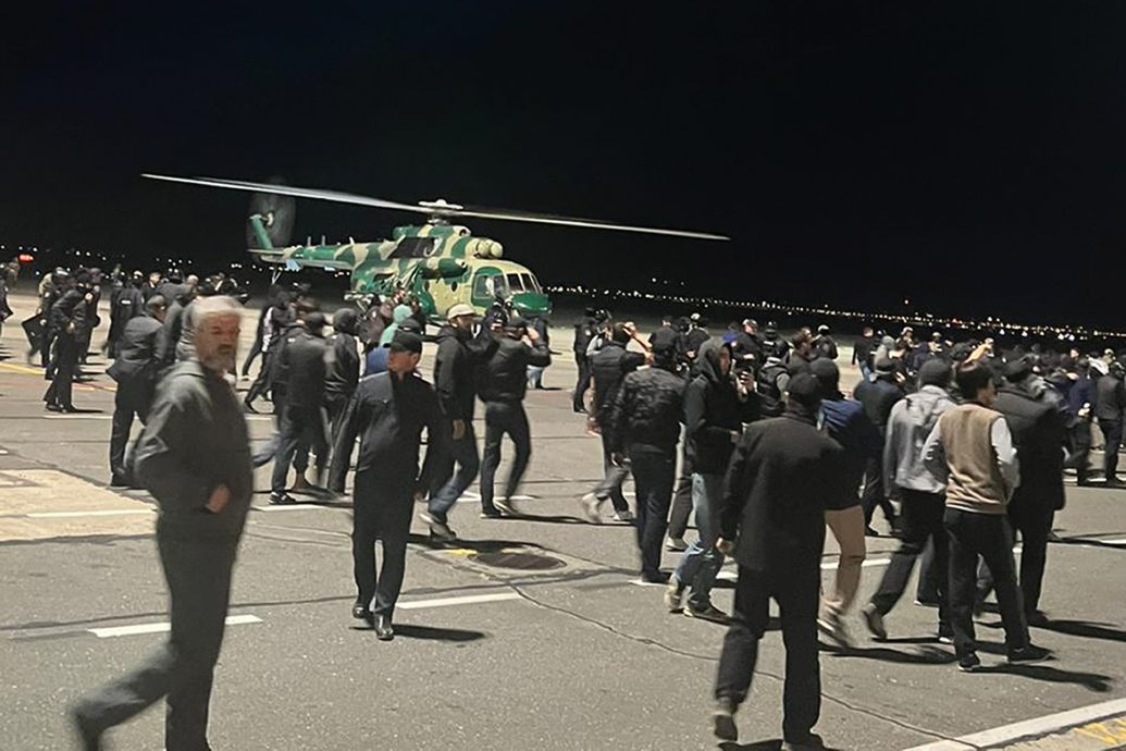 达吉斯坦反以示威者闯机场跑道找以色列人　逾20人受伤 