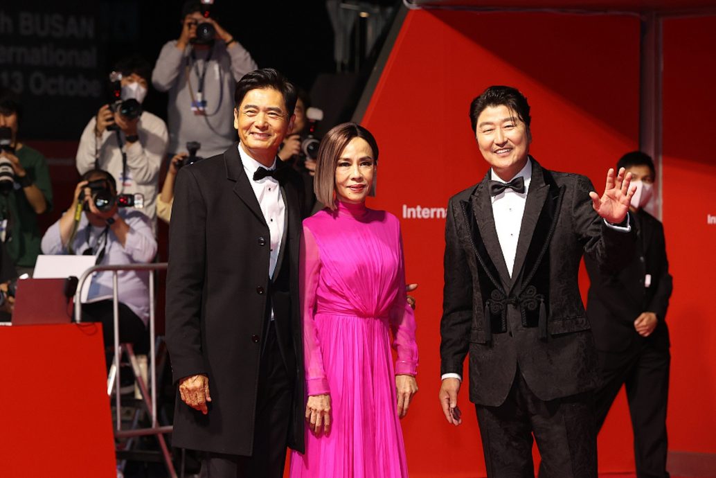 釜山电影节|周润发获颁亚洲电影人奖 韩语冧爆全场