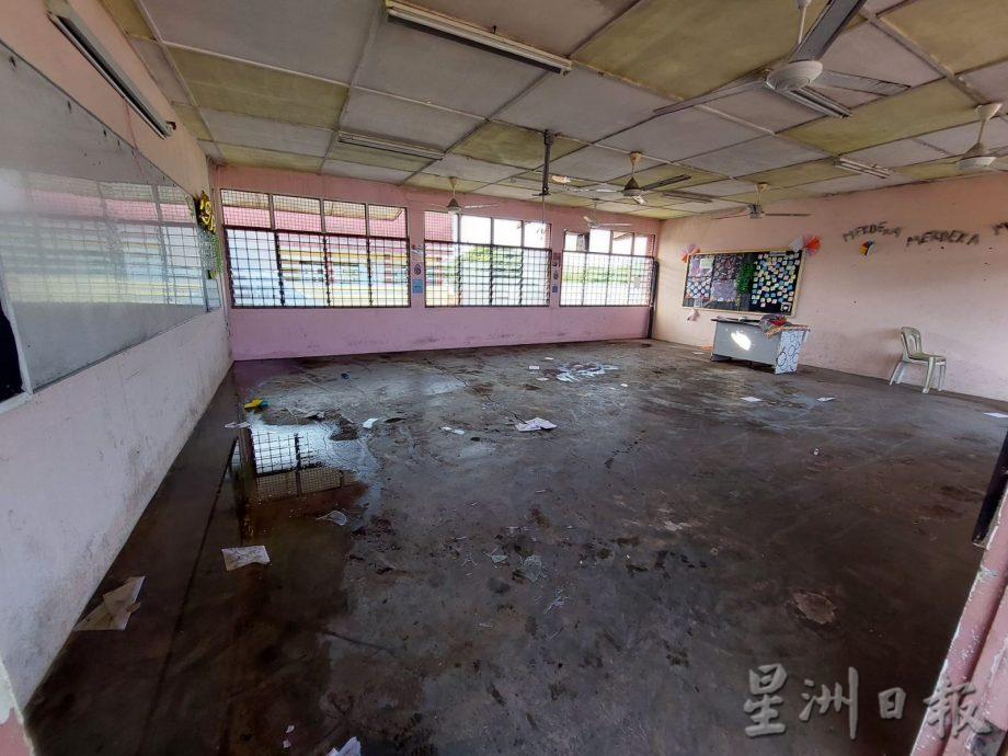 （古城第二版主文）遭暴风袭击的文西亚都拉中学校舍预料需时6个月完成修复