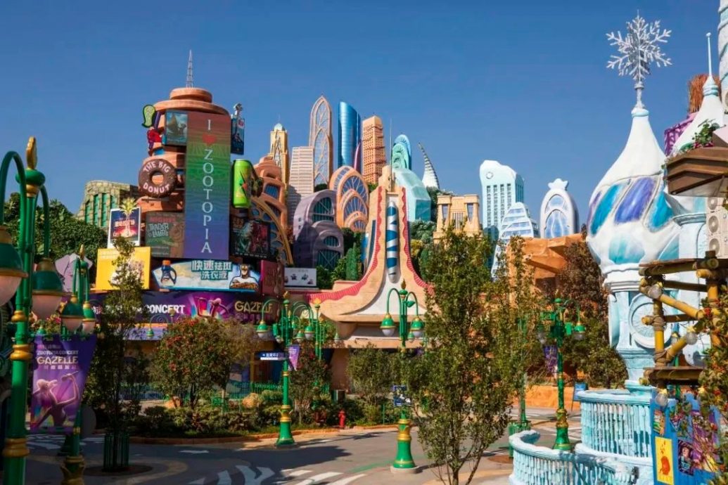 （视频）拼盘∕全球首个！上海迪士尼“疯狂动物城”主题园区12月20日开幕