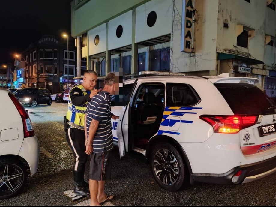 66岁男索停车费被捕 怡警严打非法看车员 